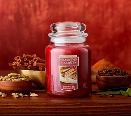 Yankee Candle Sparkling Cinnamon Scented